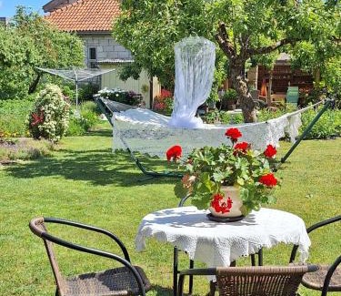 Kuressaare Apartment | Majutus rahulikus piirkonnas kesklinna ja mere läheduses