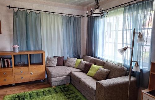 Kuressaare Apartment | Majutus rahulikus piirkonnas kesklinna ja mere läheduses