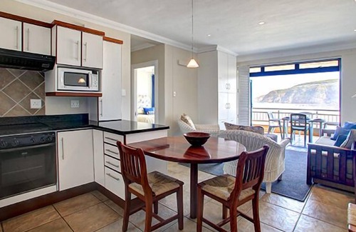 Herolds Bay Apartment | Makarios on Sea