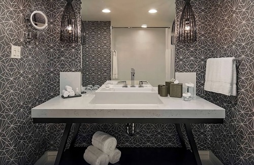 Dupont Circle Hotel | Make Your Trip More Enjoyable! w/Pool, Pet-Friendly, Near Downtown Washington!