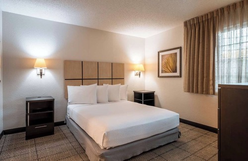 Park Central Hotel | Making The Best Memories Along The Way! Pet-Friendly Suite w/Full Kitchen!