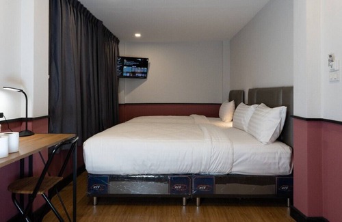 Chana Songkhram House | Malades House