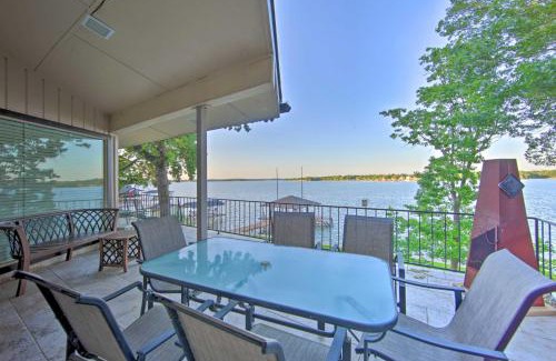 Star Harbor House | Malakoff Lakefront Home Golf Course On-Site!