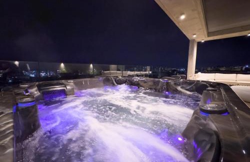 Paphos Apartment | Malberry Park 203 - Modern 2 Bedroom Apartment with Pool, Gym, Jaccuzi