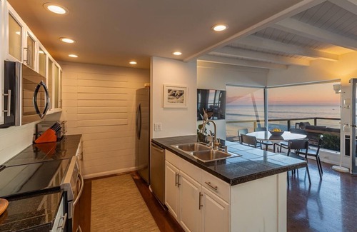 Malibu House | Malibu Beach House on Private Sandy Beach