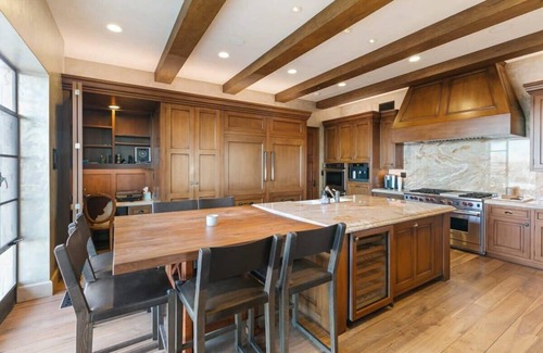 Malibu House | Malibu Rocky Oaks by Stay Awhile Villas