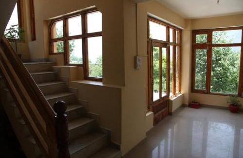 Naggar Bed & Breakfast | Malis Apple Lodge homestay