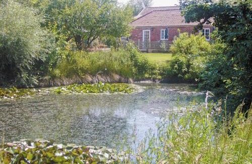 Boston House | Mallard Cottage - E3751
