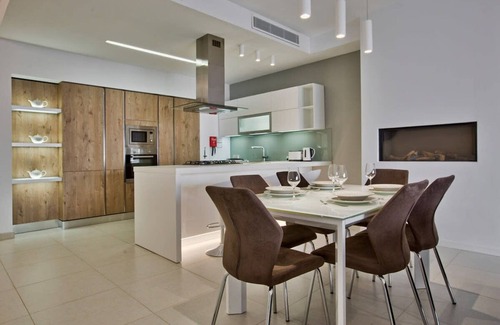 Mellieħa Heights Apartment | Malta s Stylish Holiday Home in Mellieha