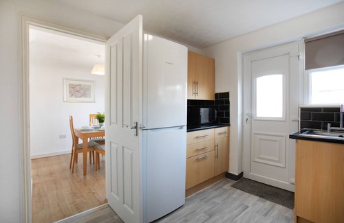 Ridgeway House | Maltby House, Rotherham for Contractors & Families (Hosted by Emu-J Stays)