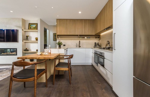 Nelson Apartment | Malthouse Lane City Apartment - Central Nelson Comfort with Stylish Design
