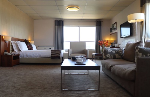 Monrovia Resort | Mamba Point Hotel