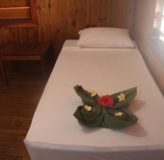 Mana Island Bed & Breakfast | Mana Backpacker and Dive Resort