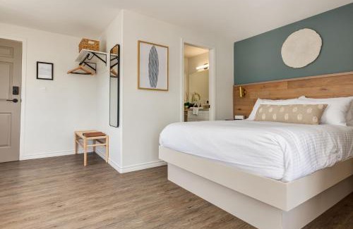 North Oyster Hotel | Manana Resort and Marina