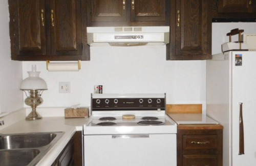 Stratton and Bromley Ski Areas Apartment | Manchester VT Private - Charming 1 Bedroom Apartment