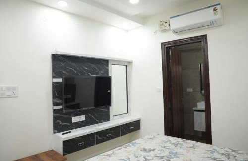Jalandhar House | Mand Canal View Rest House FOR FAMILIES ONLY
