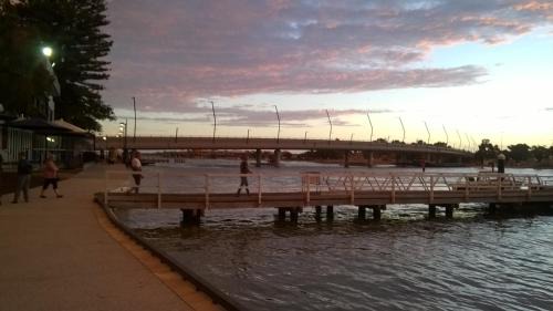Dudley Park Apartment | Mandurah Central Estuary Soldiers cove Townhouse