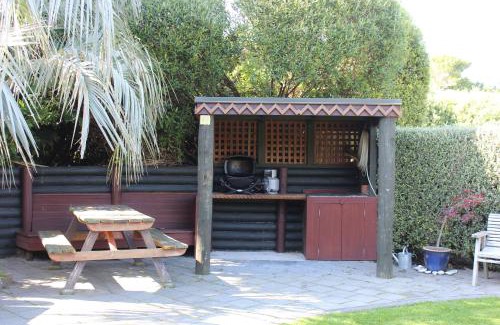 Hapuku House | Mangamaunu Cottage