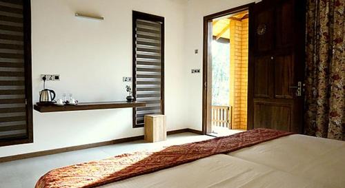 Pinnawala Resort | Mangi's Tranquil Bangalows