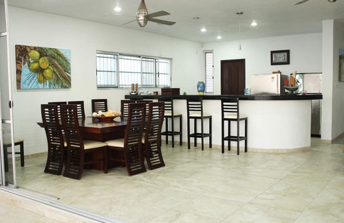 Chicxulub Puerto House | Mango's Beach House. Beach Front, Ocean View, Wifi, Sat Tv.