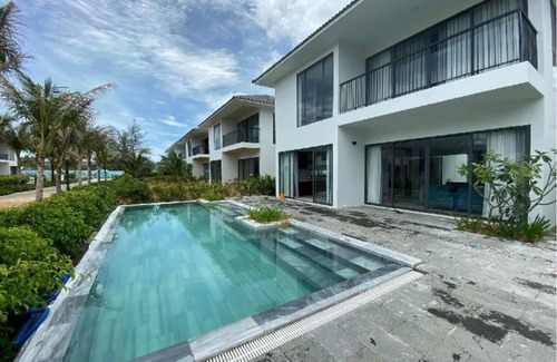 Duong To House | MANGO VILLA -PRIVATE POOL- OCEAN VIEW