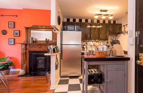 Central Park North Apartment | Manhattan Studio! Walk to scenic Morningside park, restaraunts, subway. Free WiF