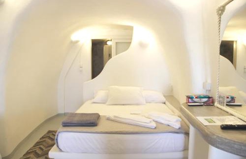 Provatas House | Manis Sirma (fisherman's house by the Sea)