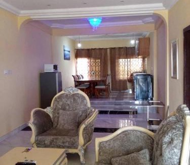 Mankessim House | Mankessim-5Bedroom-4Bathroom-6Beds-Parking