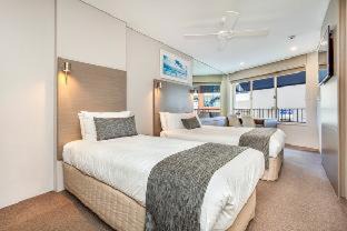 Manly Hotel | Manly Paradise Motel & Apartments