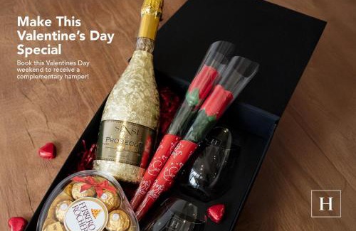 Mannering Park House | Mannering Lake House