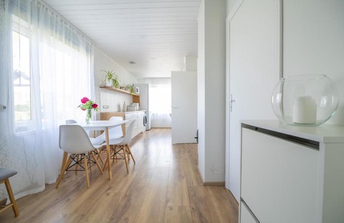 Kuressaare House | Manni's house with garden & playground