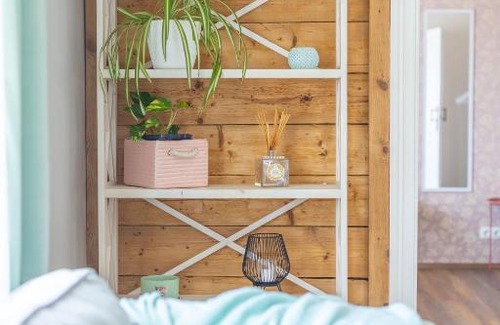 Kuressaare House | Manni's house with garden & playground