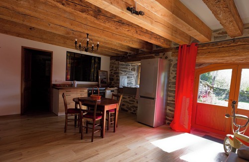 Oradour Apartment | Manoir de la Chaumette, a building steeped in history in the heart of Cantal