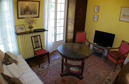 Nuret-le-Ferron Bed & Breakfast | Manoir de la Loge