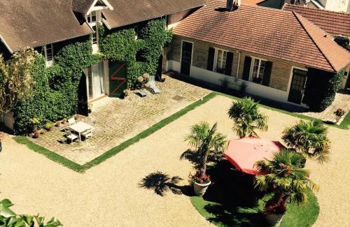 Vineuil-Saint-Firmin Bed & Breakfast | Manoir des Cavaliers - BnB