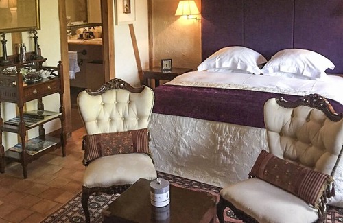 Verteuil-sur-Charente Villa | Manoir Romanesque - Six Bedroom Villa, Sleeps 12
