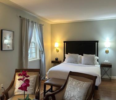 Cowansville Hotel | Manoir Sweetsburg
