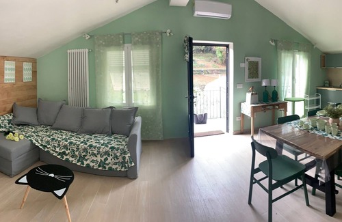 Casanova Lerrone Apartment | Mansarda Albero Verde