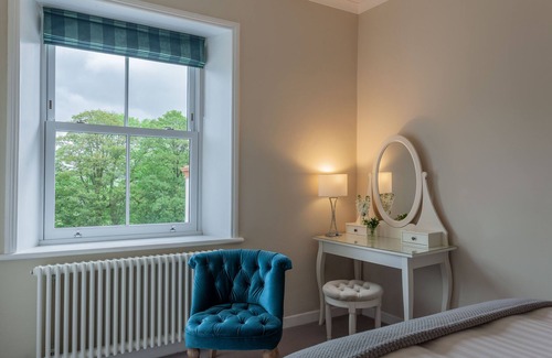 Llanybri House | Mansion House Llansteffan