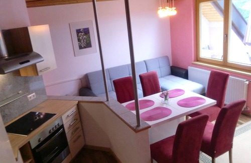 Dellach im Drautal Apartment | mansion with garden & loggia-apartments, park and pool,priv. beach (lake Weiss.)