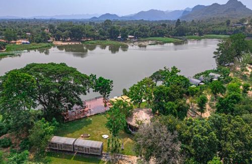 Kanchanaburi Resort | Manta Resort