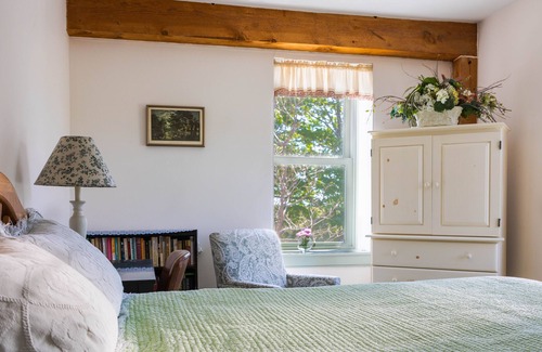 Hallowell Bed & Breakfast | Maple Hill Farm Inn