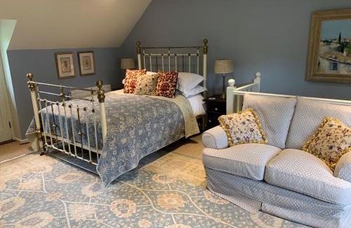 Shepton Mallet Bed & Breakfast | Maplestone