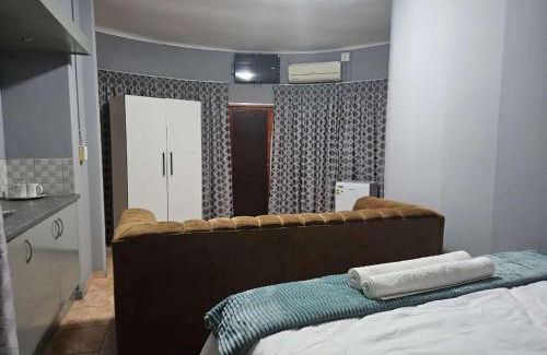 Makhado House | Marandela Guesthouse