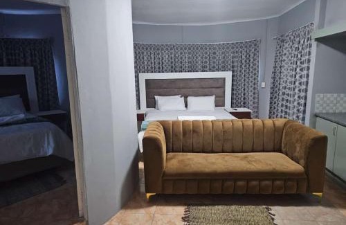 Makhado House | Marandela Guesthouse