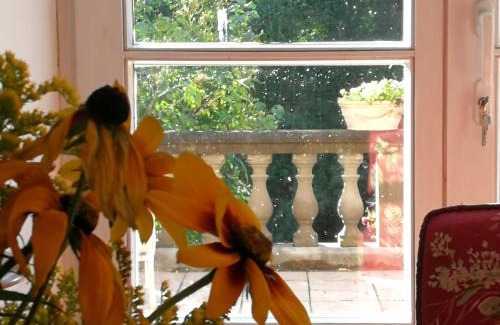 Laza House | Maras Manor
