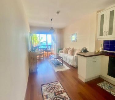 Santa Cruz de Tenerife Apartment | Maravillloso apto con vistas al mar en El Médano