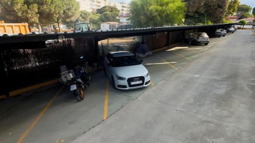 Urbanizacion Costabella Apartment | Marbella Hideaway BBQ, POOL & Best walking distance Beaches