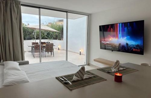 Urbanizacion Costabella Apartment | Marbella Hideaway BBQ, POOL & Best walking distance Beaches