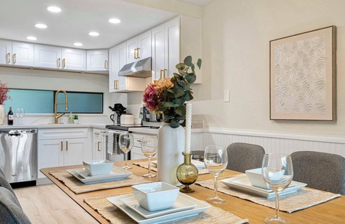 Bridle Trails House | @Marbella Lane-Cozy Luxury Townhome near Microsoft